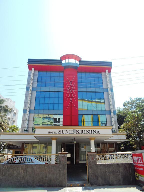 Hotel Sunilkrishna 蒂鲁帕蒂 外观 照片