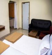 Hotel Sunilkrishna 蒂鲁帕蒂 外观 照片